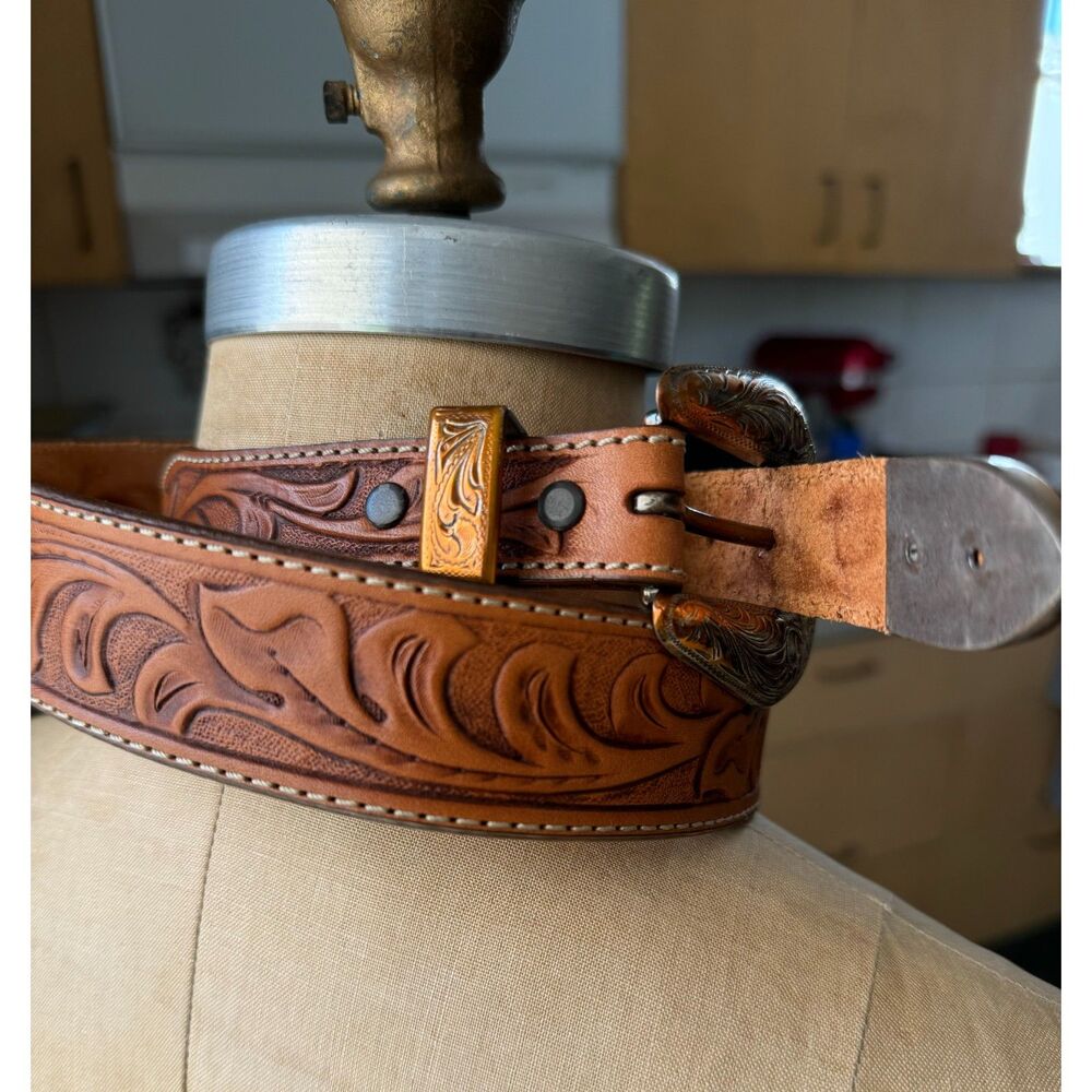 VTG Tony Lama 100% Leather Tooled Saddle Brown Western Belt SZ 38 Made in USA - Picture 6 of 9